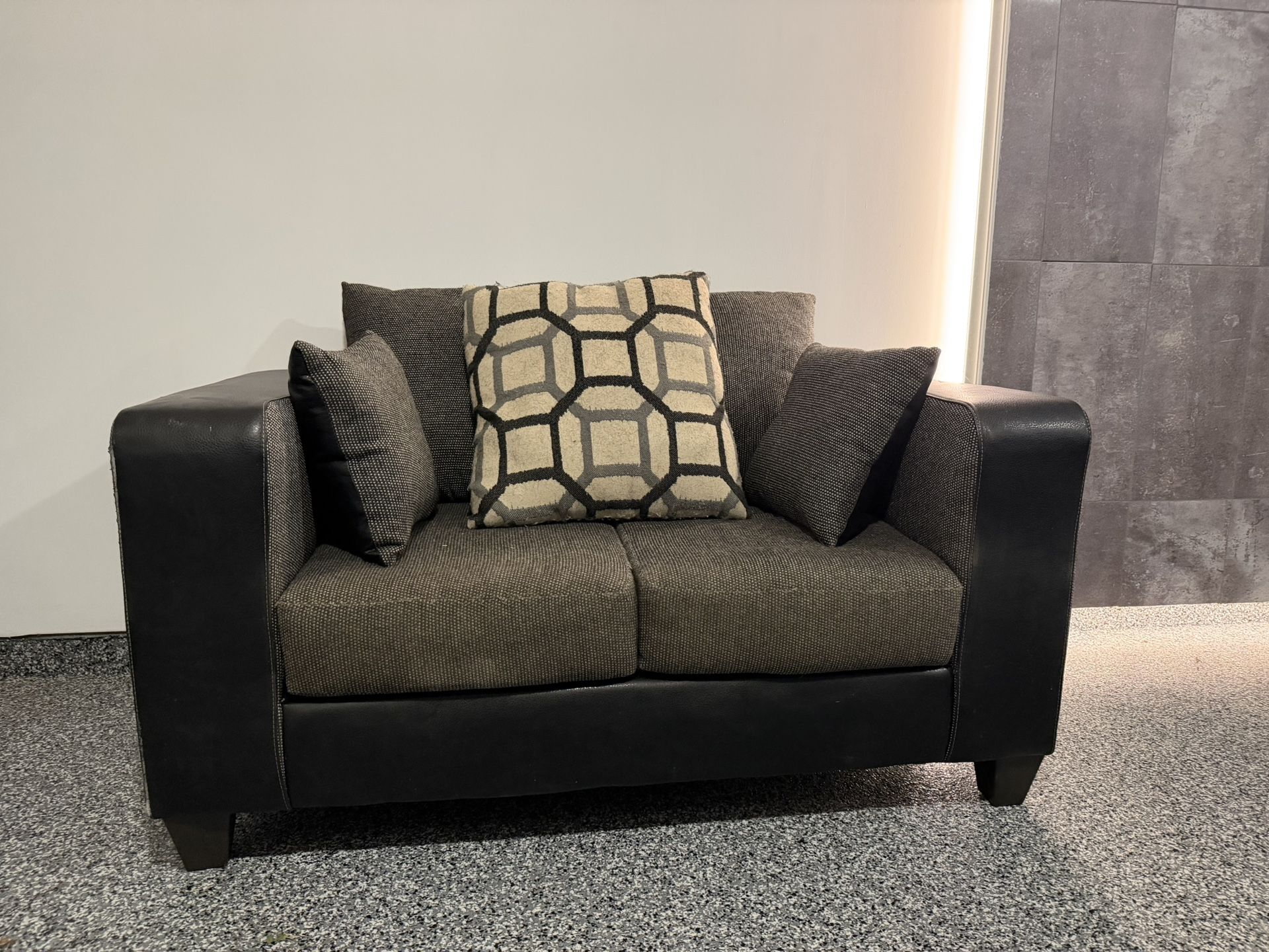 2-Seated Lounge Sofa