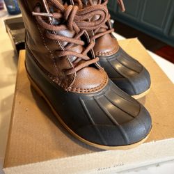 Sperry Boot Kids Size 2