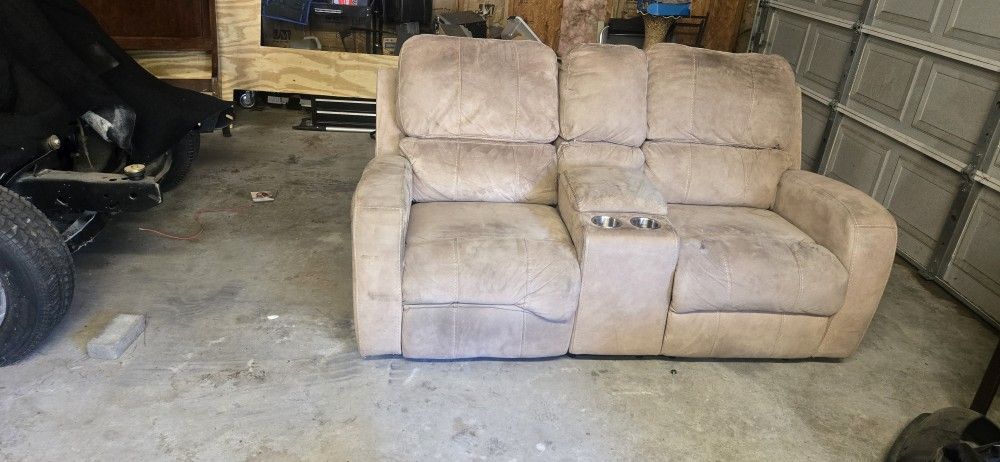 Reclining Loveseat With Cup Holder