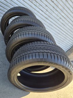 4.  PCS OF TIRES.     GOODYEAR EAGLE F1 MO1 SIZE 295/40/22