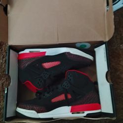 Jordans black and red us 6.5