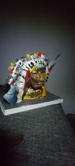 Polyresin Native American Chief Bust Figurine, 6.5-inch Height, Tabletop Decoration