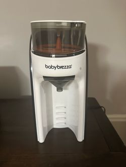 Baby Brezza Formula Pro Baby Bottle Maker