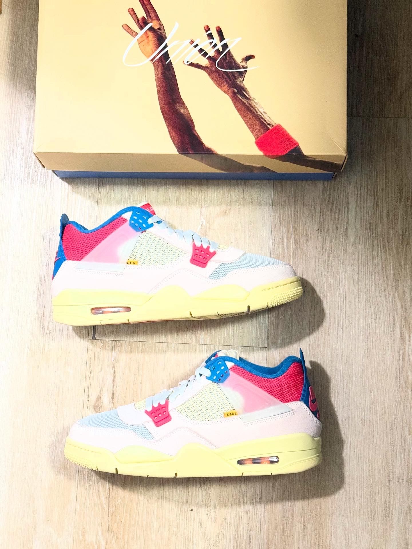 (2020) Union x Jordan 4s Guava Size 10.5