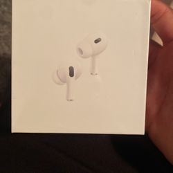 AirPods Pro 2nd GENERATION MagSafe Charging Case