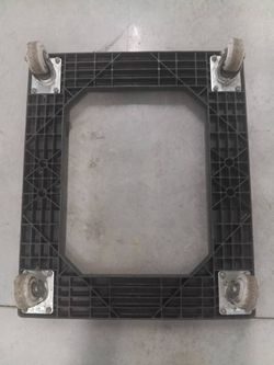 Floor dolly