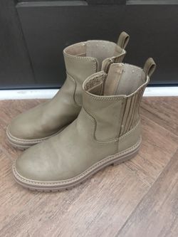 Women’s Boots 