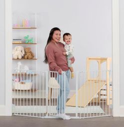 Regalo 28-76in Super Wide 3-Panel Baby Gate