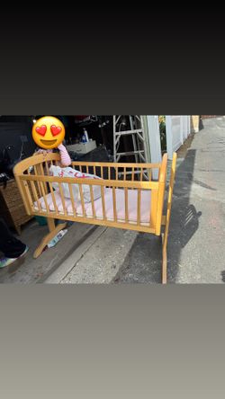 Baby Cradle/bassinet