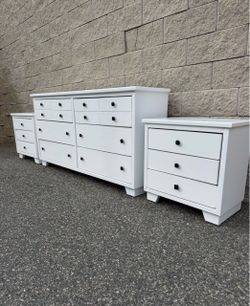 Elegant set decorative design
