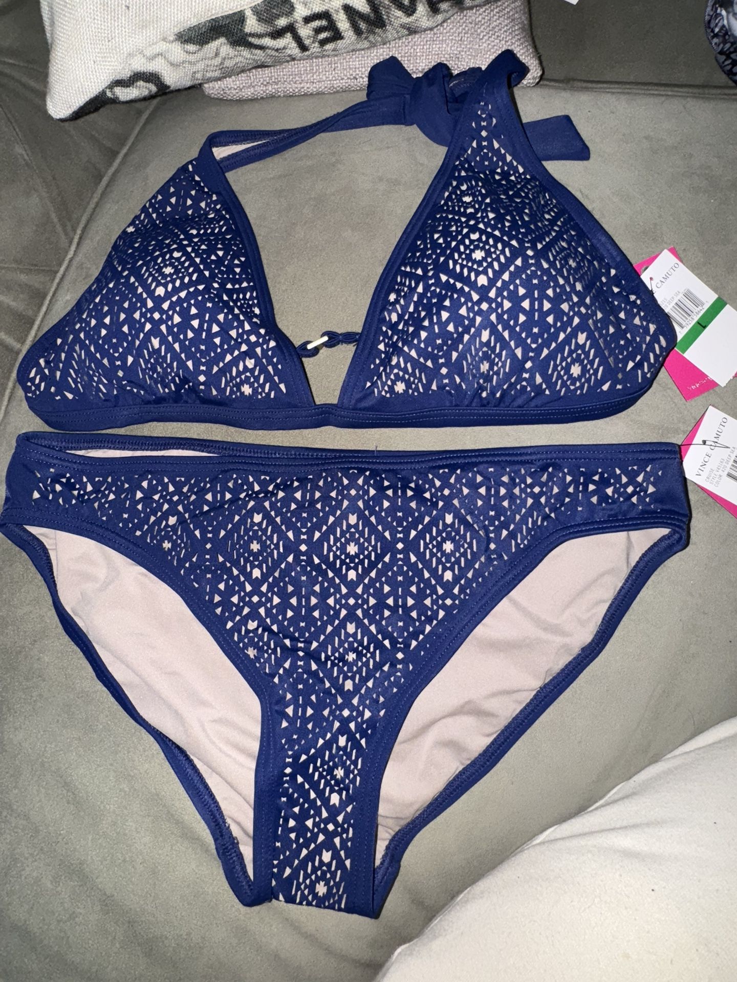 New Bikini top size L Bikini bottom size M