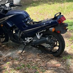 A Kawasaki (contact info removed) Uncle Passed Away Trying To Get Rid Of It For 150 Bucks Still Runs Just Need A Little