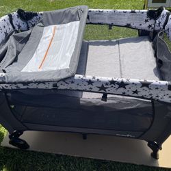 Baby Crib/play pen