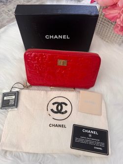 Preloved Chanel Quilted Puzzle Patent Leather Zip Around Long Wallet