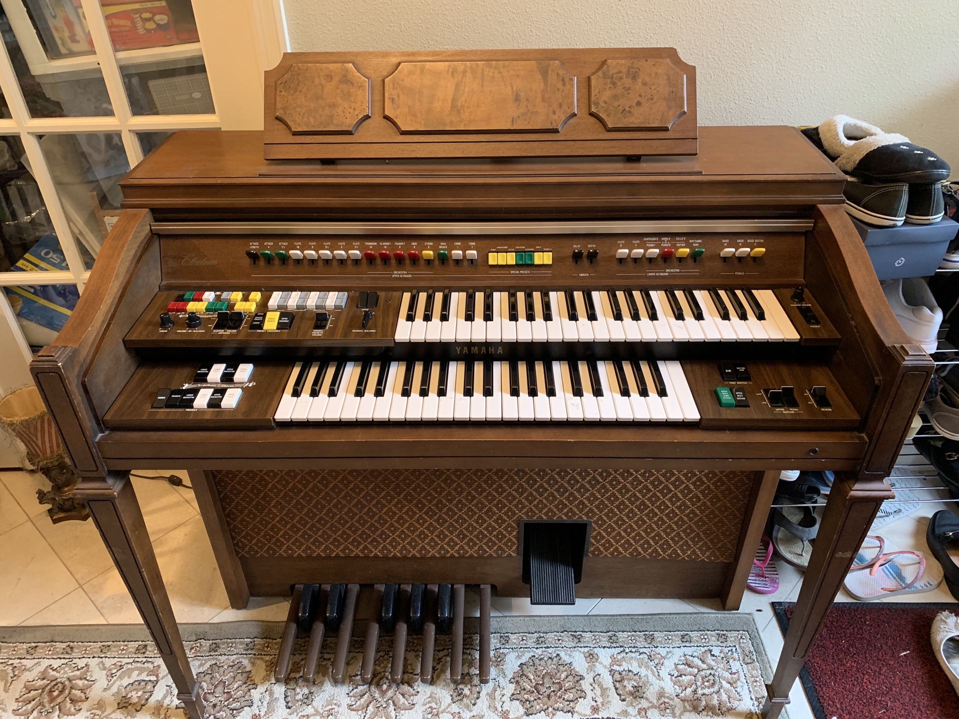 Yamaha Electone Organ synthesizer