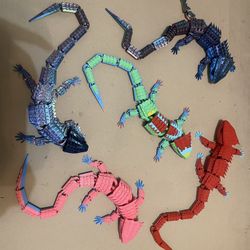 3D Printed Custom Magnetic Lizards 30$ Each 