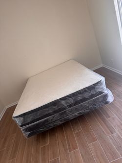Full mattress with box spring (2pc set - new) NEW KING-QUEEN-FULL-TWIN SIZE SETS MATTRESS AND BOX SPRING 