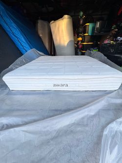 Awara, Natural Luxury Hybrid King Mattress Retails for $1,099