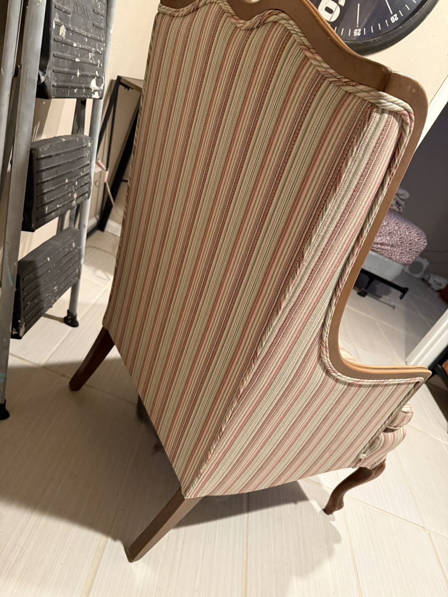 Free Clean Furniture 