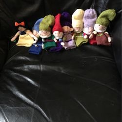 Snow White And The Seven Dwarfs Finger Puppets