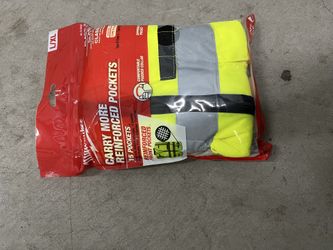 Milwaukee 15 pocket reinforced safety vest