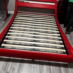Full Size Bed 