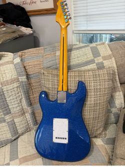 Nann show  guitar blue spark  G&L  pickups