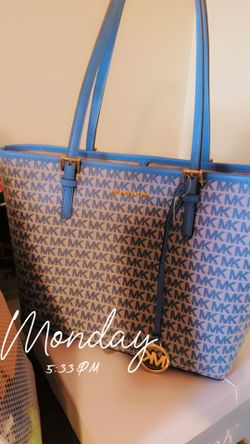 Michael Kors purse