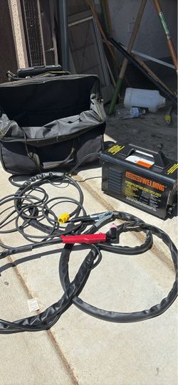 Chicago Electric 90 Amp Flux Core Welder w/ Welding Bag & Cables