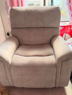 Baby Nursery Glider & Recliner – Like New