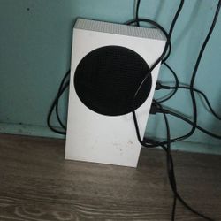 Xbox Series S And  A Onn 27 Inch Curved Gaming Monitor U