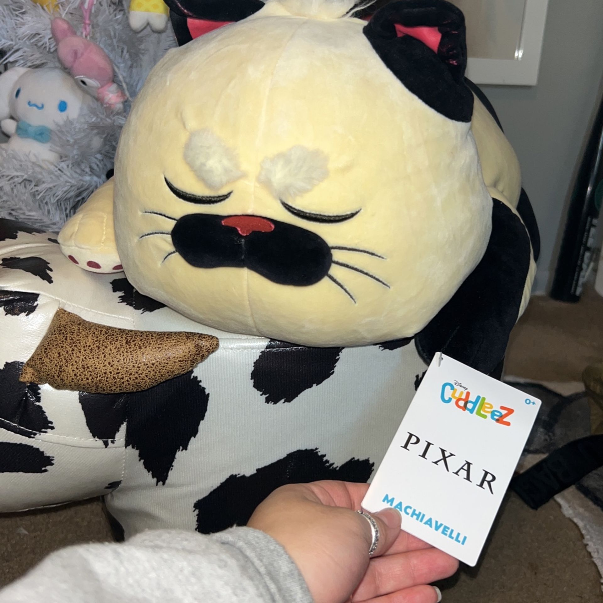 Disneyland Cuddleez Plush Of Machiavelli Luca
