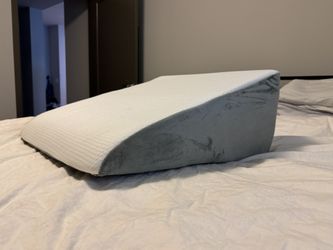 Wedge Pillow