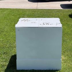Gender Reveal Box 