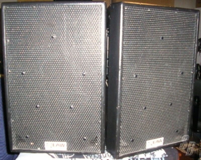 Pair of Eaw jf260 12" woofer these speakers are very loud