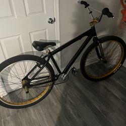 black And Gold SE Bike 29 Inch 