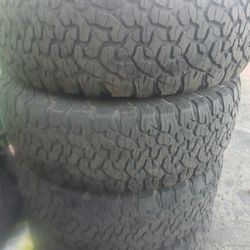 LT285/75R17 Bfgoodrich Ko2 Tires (4)