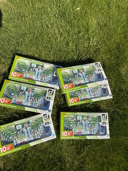 Panini 2025-26 Donruss Road to FIFA World Cup Soccer Box 10 Packs Messi In Hand