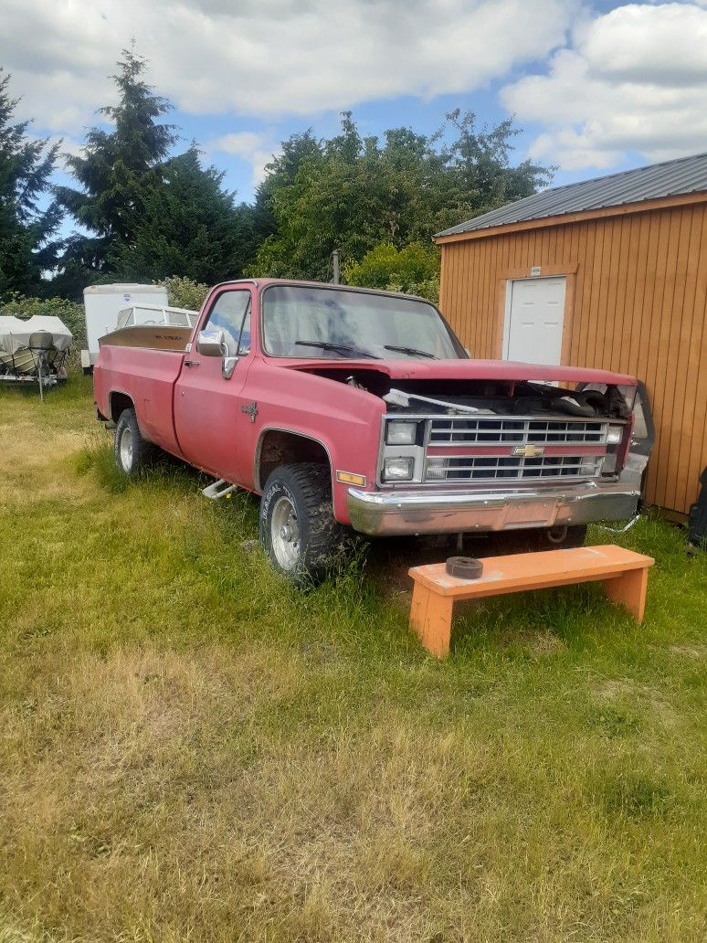 87 Square Body Chevy 4x4 for Sale in Tacoma, WA - OfferUp