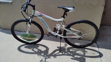26 in mongoose bike