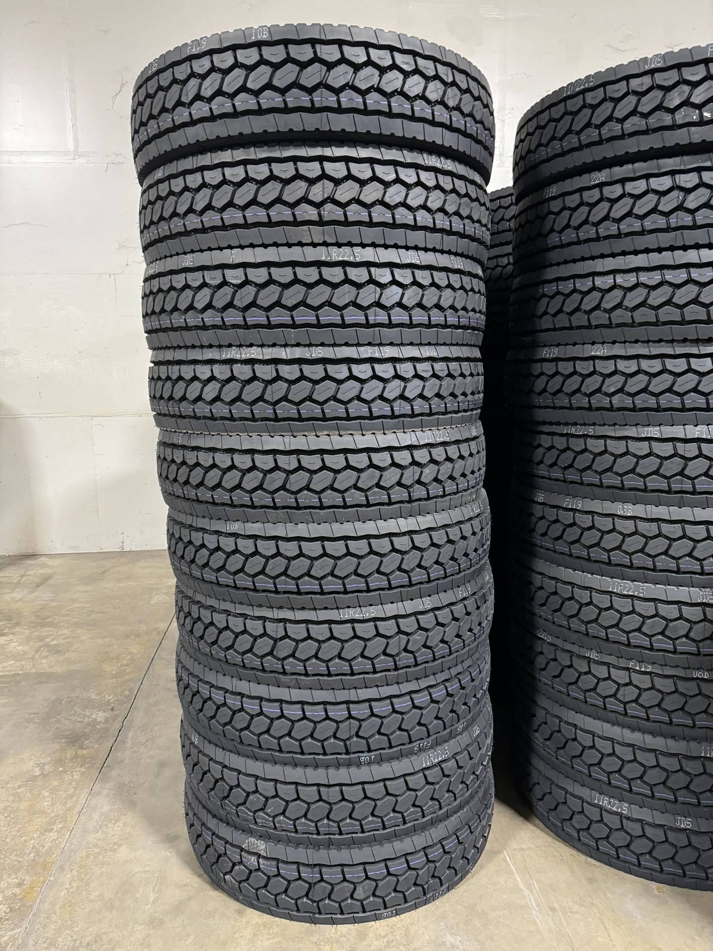 11R/22.5 18ply Drive Tires Llantas Nuevas New for Sale in Jurupa Valley ...
