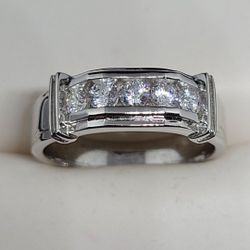 Elegant Men's Ring