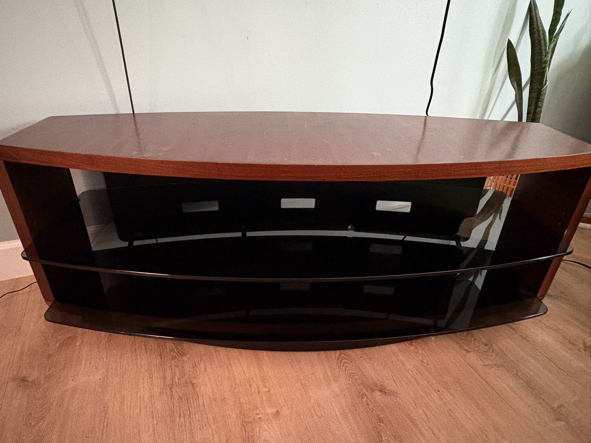 Entertainment center 