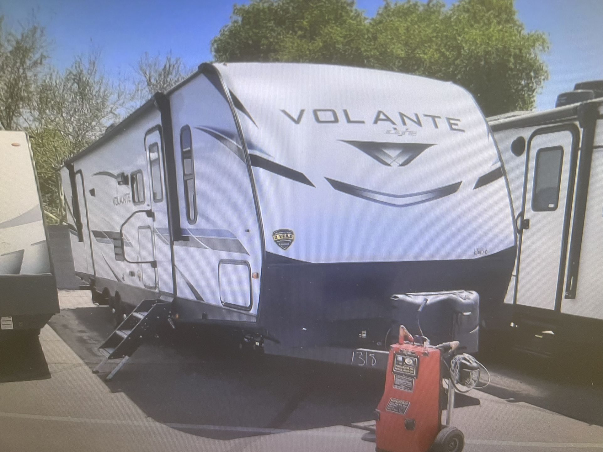 2022 VOLANTE 32FB