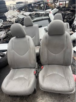Parts 2011 Toyota RAV4 Complete Seats $350