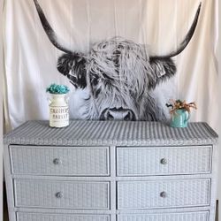 Wicker dresser 