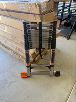 12.5 Ft Telescoping Extension Ladder