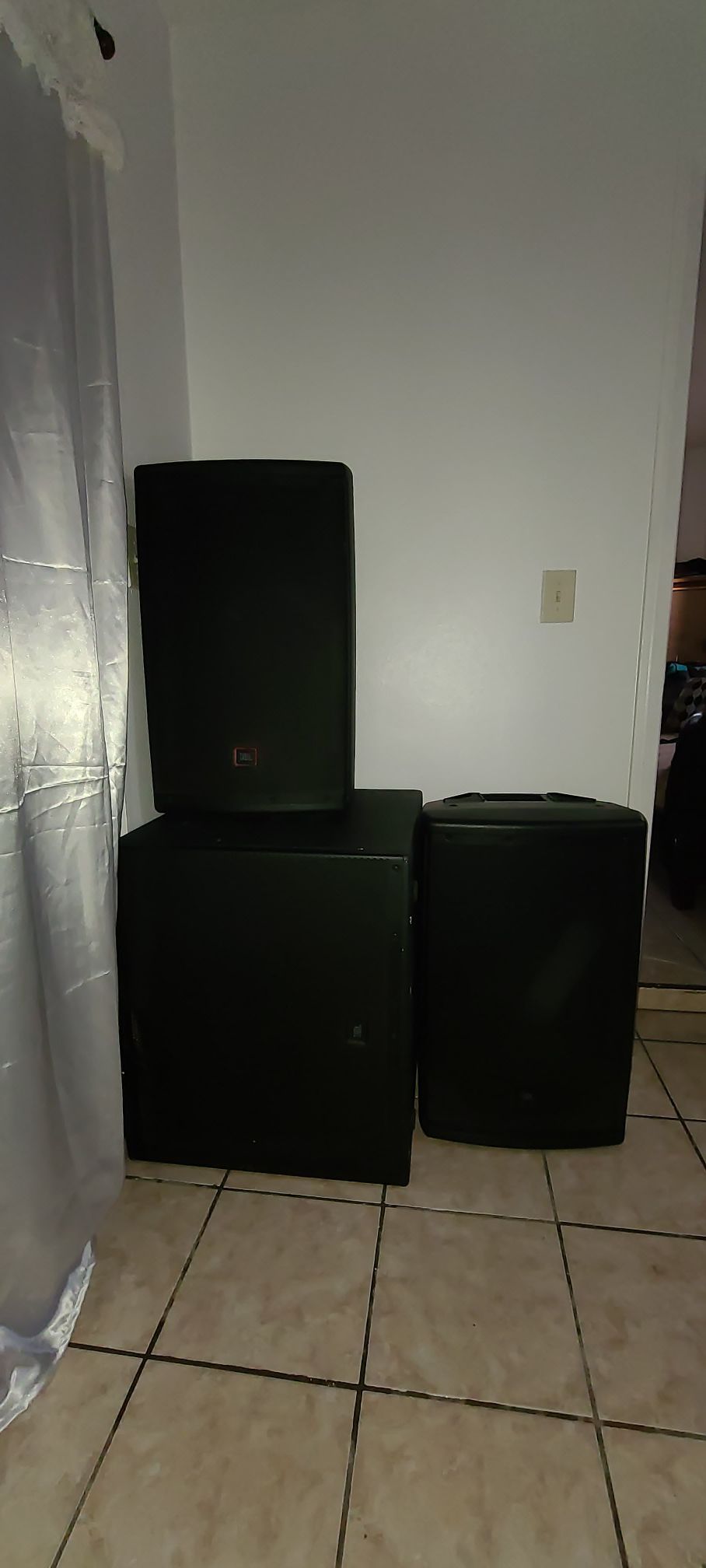 jbl speakers par 615 eon and subwoofer 618e ( set )