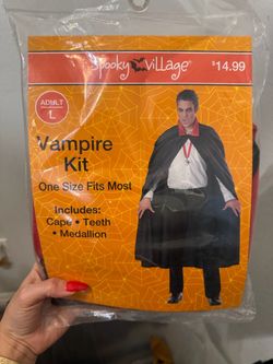 Spooky Village Adult Vampire Kit