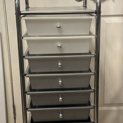 Drawers 8 Plastic Excellent Condition 